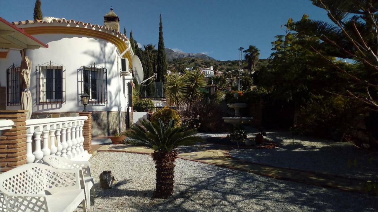 Villa Casa Las Fresas Alcaucín Exterior foto