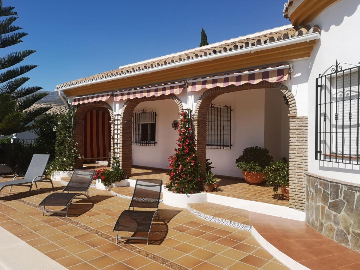 Villa Casa Las Fresas Alcaucín Exterior foto