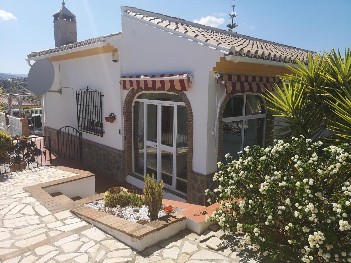 Villa Casa Las Fresas Alcaucín Exterior foto