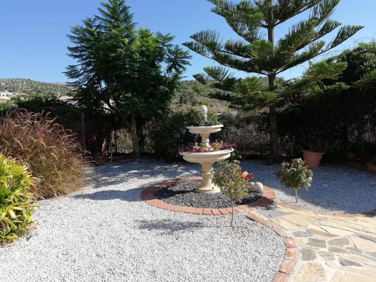 Villa Casa Las Fresas Alcaucín Exterior foto